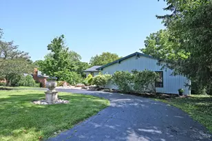 3057 Saddleback Dr, Anderson Township, OH 45244 - Photo 8