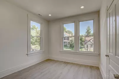 871 Hutchins Avenue, Cincinnati, OH 45229 - Photo 12