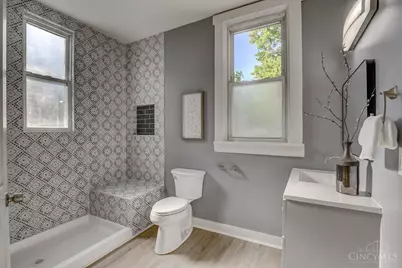 871 Hutchins Avenue, Cincinnati, OH 45229 - Photo 8