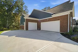 3807 Sturbridge Wy, Pierce Township, OH 45245 - Photo 2