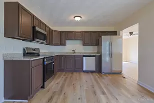 708 E Main St, Blanchester, OH 45107 - Photo 8