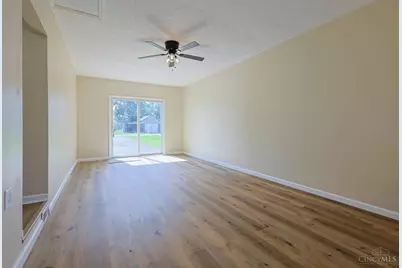 708 E Main Street, Blanchester, OH 45107 - Photo 6