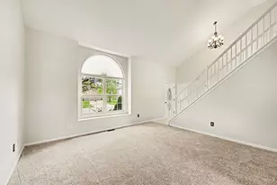 1000 Lofton Dr, Englewood, OH 45315 - Photo 4