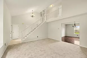 1000 Lofton Dr, Englewood, OH 45315 - Photo 8