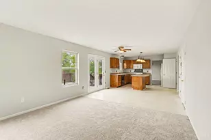 1000 Lofton Dr, Englewood, OH 45315 - Photo 12