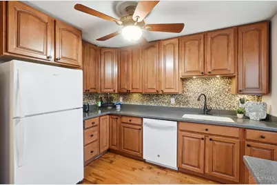 5577 Raceview Avenue, Cincinnati, OH 45248 - Photo 12