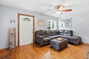 5577 Raceview Ave, Cincinnati, OH 45248 - Photo 6