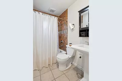 5577 Raceview Avenue, Cincinnati, OH 45248 - Photo 18