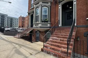 112 E McMillan St, Cincinnati, OH 45219 - Photo 1