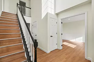 709 Ginger Ridge Dr, Trenton, OH 45067 - Photo 2
