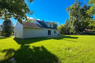 8212 Chestnut Hill Ct, West Chester, OH 45069 - Photo 6