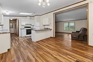 53 Maple St, Martinsville, OH 45146 - Photo 12