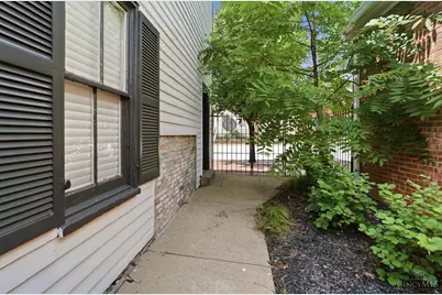 9466 Montgomery Road, Montgomery, OH 45242 - Photo 26