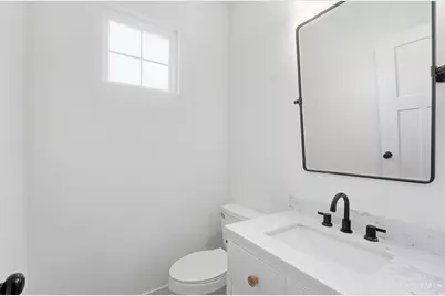 5814 Montgomery Road, Cincinnati, OH 45212 - Photo 20