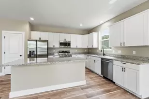 1006 Harrogate Ct, Forest Park, OH 45240 - Photo 16