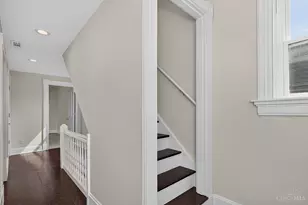 1586 Spring Lawn Ave, Cincinnati, OH 45223 - Photo 32