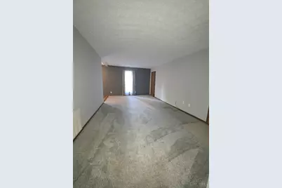 2050 Sunset Drive, Hamilton, OH 45013 - Photo 4
