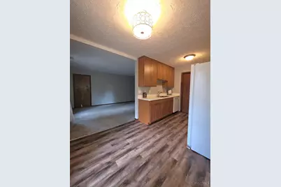2050 Sunset Drive, Hamilton, OH 45013 - Photo 8