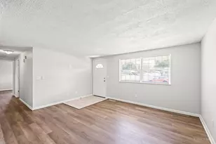 6687 Hubbard Dr, Huber Heights, OH 45424 - Photo 6