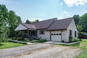 10581 Chipstone Dr, Crosby Township, OH 45030 - Photo 4