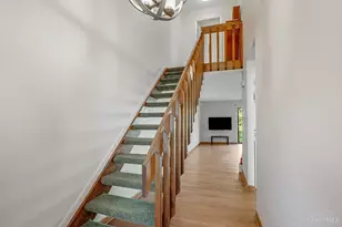 35 Evergreen Cir, Wyoming, OH 45215 - Photo 8