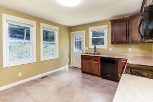 5506 Hubble Rd, Colerain Township, OH 45247 - Photo 10