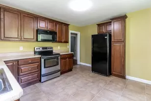 5506 Hubble Rd, Colerain Township, OH 45247 - Photo 12