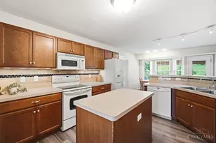 4897 Streamside Ct, Liberty Township, OH 45011 - Photo 14