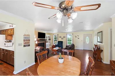1428 E Social Row Road, Washington Twp, OH 45458 - Photo 8