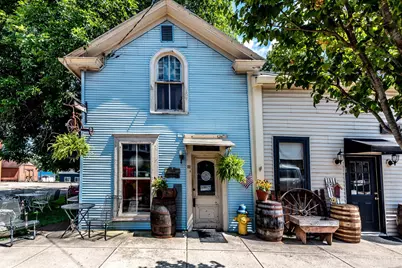 22 S Main Street, Waynesville, OH 45068 - Photo 2