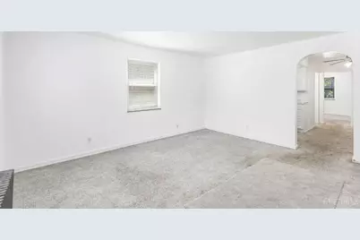 7119 Eastlawn Drive, Cincinnati, OH 45237 - Photo 6