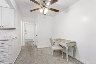 7119 Eastlawn Dr, Cincinnati, OH 45237 - Photo 10