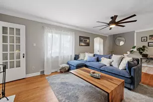 6700 Sampson Ln, Silverton, OH 45236 - Photo 4