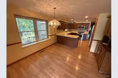 100 Waynoka Drive, Franklin Township, OH 45171 - Photo 12