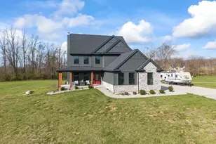 2425 Middleboro Rd, Washington Township, OH 45113 - Photo 6