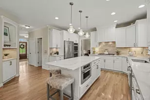 6620 Saddlebrook Ct, Miami Township, OH 45140 - Photo 8