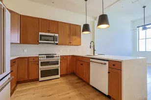 400 Pike St, Cincinnati, OH 45202 - Photo 12