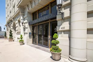 400 Pike St, Cincinnati, OH 45202 - Photo 48