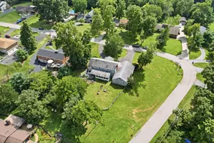 706 Maple Ridge Rd, Miami Township, OH 45150 - Photo 4