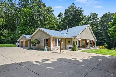924 Oxford Middletown Road, Hamilton, OH 45013 - Photo 1
