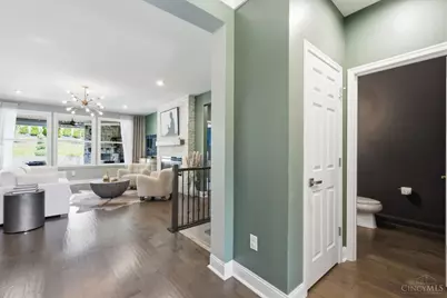7174 Laurel Oaks Drive, West Chester, OH 45069 - Photo 8