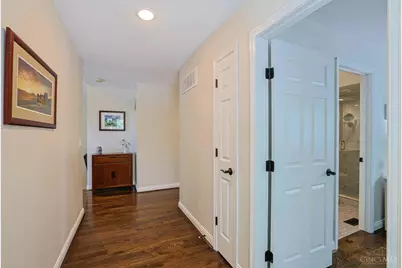 23 Greenhouse Lane, Cincinnati, OH 45209 - Photo 4