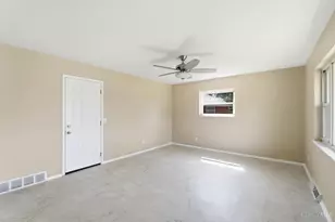 8929 Cavalier Dr, Springfield Township, OH 45231 - Photo 20