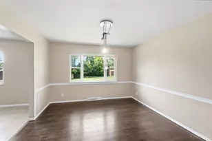 8929 Cavalier Dr, Springfield Township, OH 45231 - Photo 12