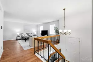 7709 Whitehall Circle W, West Chester, OH 45069 - Photo 8