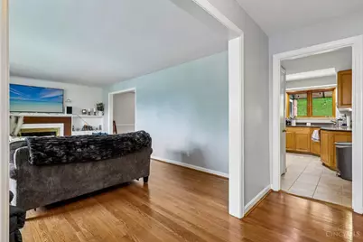 1023 Paxton Avenue, Cincinnati, OH 45208 - Photo 8