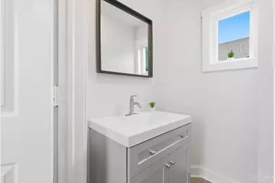 1986 Fairfax, Cincinnati, OH 45207 - Photo 20