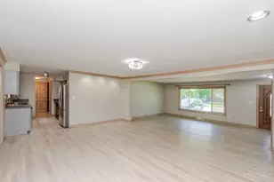 4150 Burning Tree Dr, Kettering, OH 45440 - Photo 8