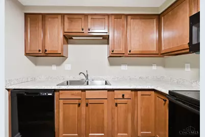 2436 Mustang Drive, Cincinnati, OH 45211 - Photo 8