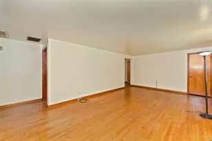 812 Diane Dr, Union Township, OH 45245 - Photo 6